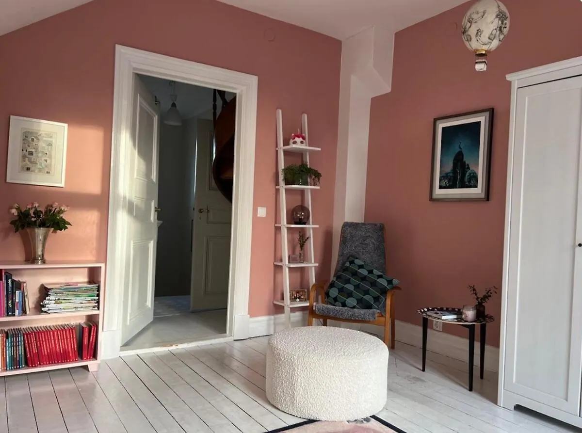 Villa In Gothenburg 7 Minutes To Town And Liseberg